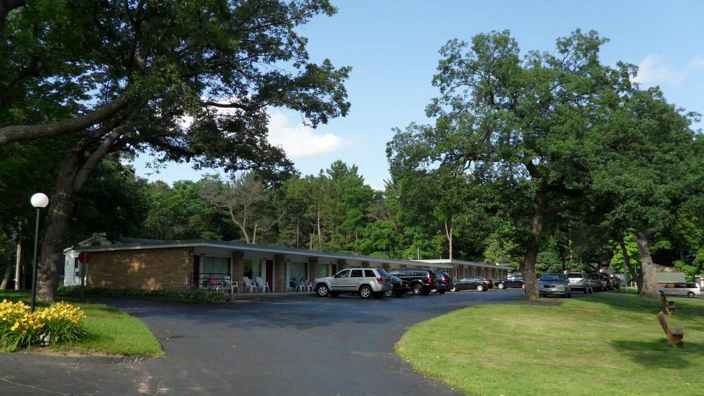 Indian Trail Motel Wisconsin Dells Ngoại thất bức ảnh