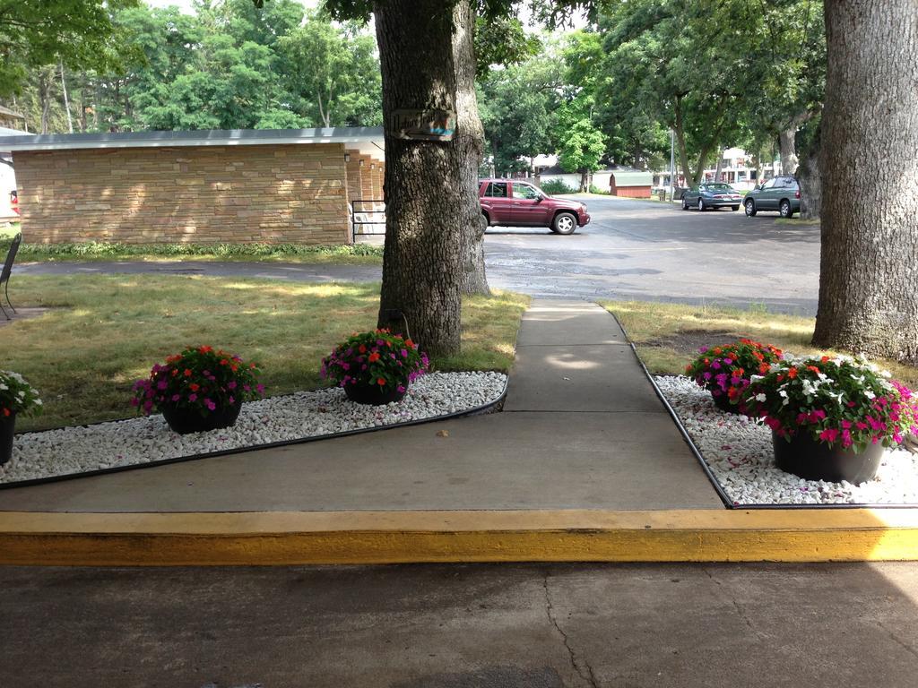 Indian Trail Motel Wisconsin Dells Ngoại thất bức ảnh