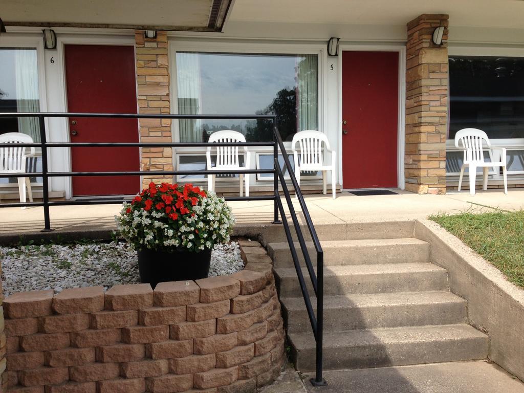 Indian Trail Motel Wisconsin Dells Ngoại thất bức ảnh