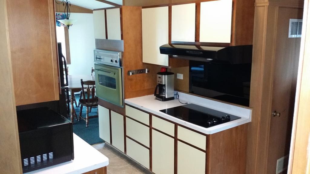 Indian Trail Motel Wisconsin Dells Phòng bức ảnh