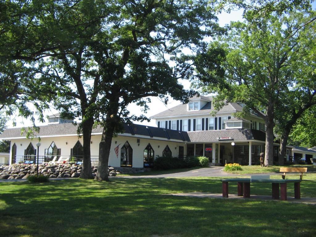 Indian Trail Motel Wisconsin Dells Ngoại thất bức ảnh
