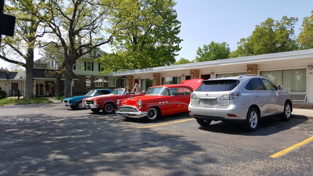 Indian Trail Motel Wisconsin Dells Ngoại thất bức ảnh