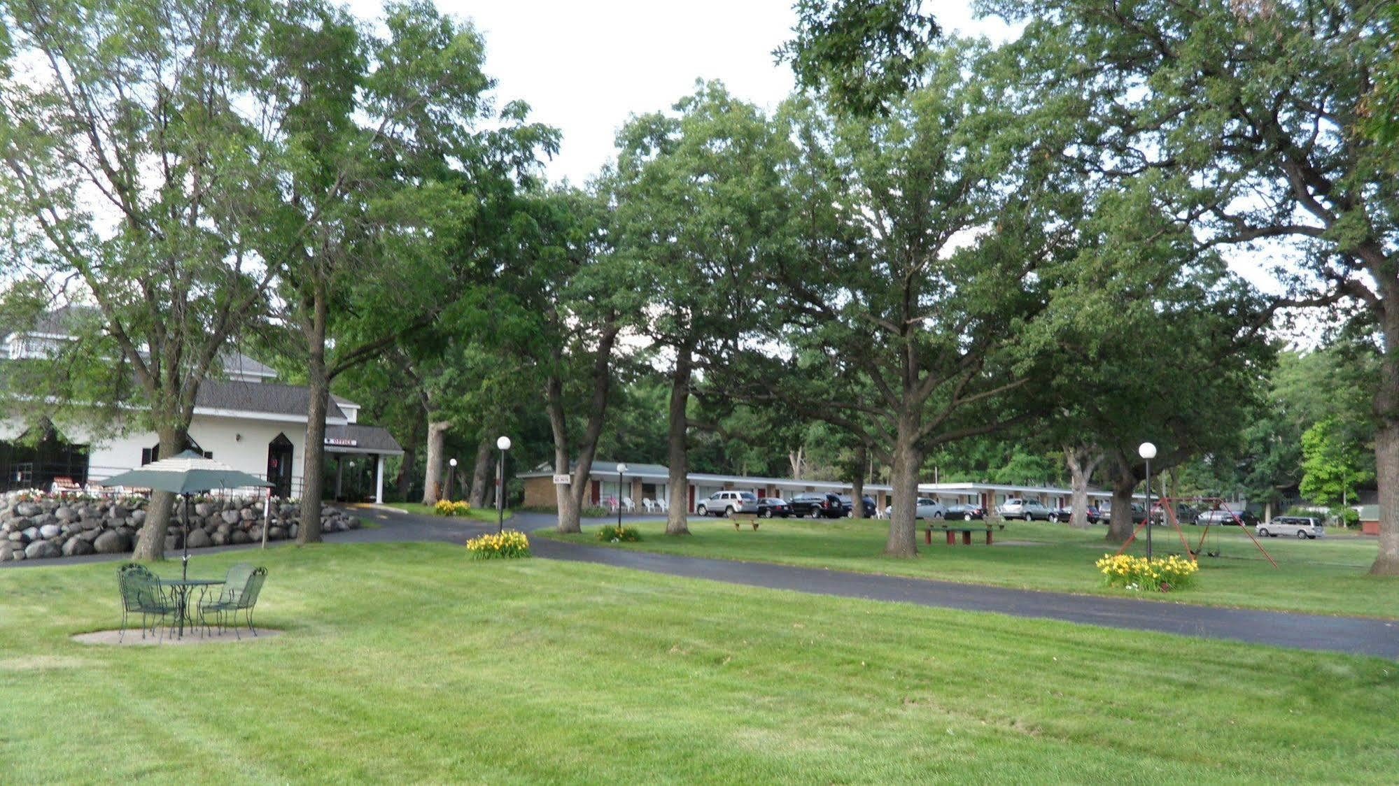 Indian Trail Motel Wisconsin Dells Ngoại thất bức ảnh
