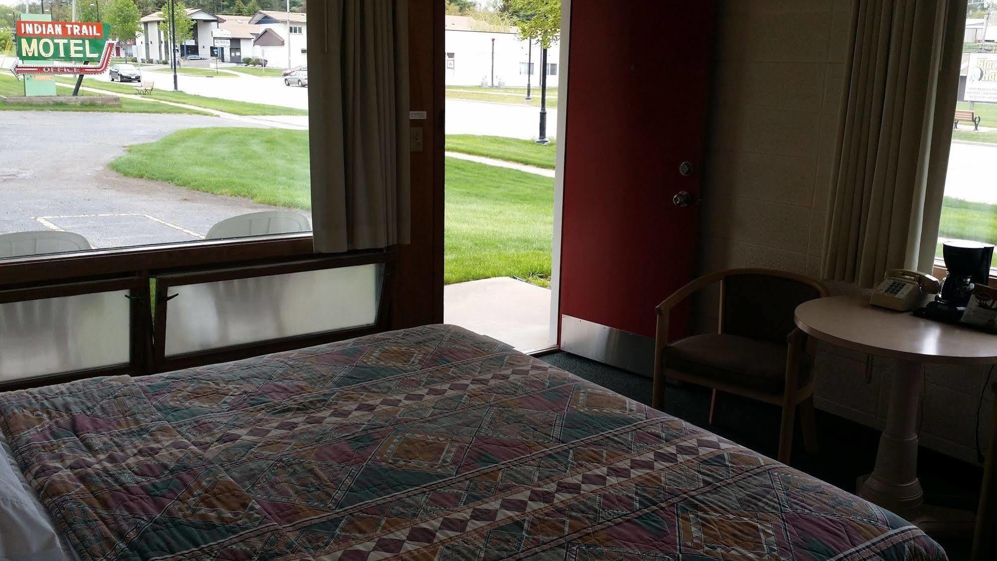 Indian Trail Motel Wisconsin Dells Ngoại thất bức ảnh