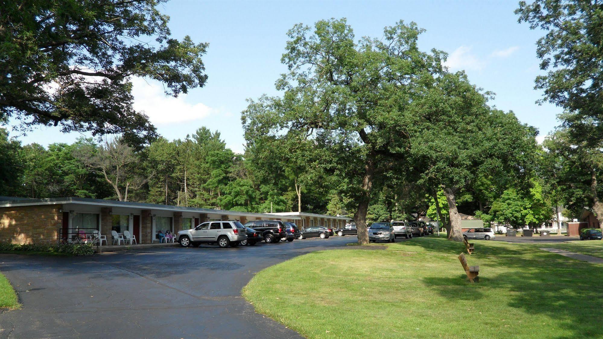 Indian Trail Motel Wisconsin Dells Ngoại thất bức ảnh